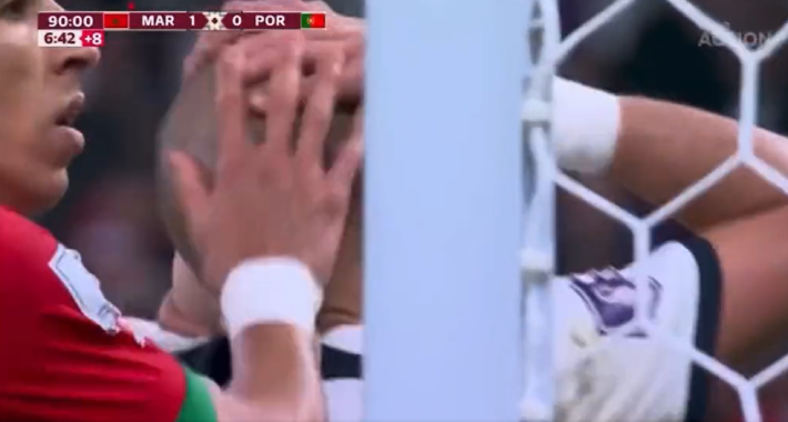 Legendarni Portugalac igrao sa slomljenom rukom!