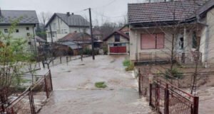 Uslijed obilnih padavina poplave u Bihaću, aktivirana klizišta, porast vodostaja Une