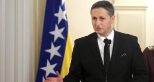 Bećirović podnio Ustavnom sudu Zahtjev za ocjenu ustavnosti Zakona o nepokretnoj imovini RS