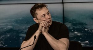 Korisnici Twittera izglasali da Elon Musk treba ići s čela kompanije, on obećao da će poštivati “glas naroda”