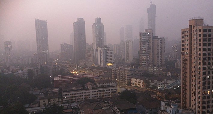 Otrovna dimna izmaglica nadvija se nad grad u kojem živi 20 miliona ljudi