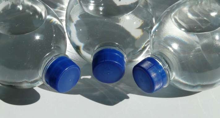Inspekcija u Brčkom naredila povlačenje pet flaširanih voda iz prodaje