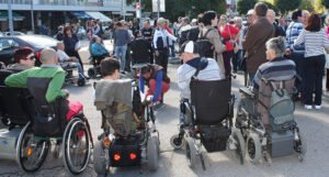 Osobe s invaliditetom žive na ivici siromaštva, Vlada FBiH im novim zakonom planira otežati život?