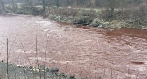 Veliko zagađenje rijeke Bosne kod Arcelor Mittala, inspekcija na terenu