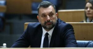 Tri člana Naroda i pravde podnijeli ostavke, razloge obrazložili u pismu Konakoviću