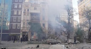 Srušio se helikopter kod Kijeva: Poginuo ukrajinski ministar, među 18 mrtvih i djeca