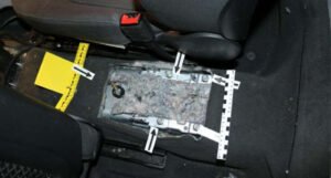 Hrvatska policija uz pomoć psa u vozilu pronašla 11 kilograma heroina