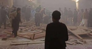 Strahovit napad izveden u džamiji, ubijeno je najmanje 28 ljudi