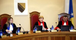 Počela sjednica Ustavnog suda BiH, očekuje se odluka po zahtjevu Komšića i Džaferovića