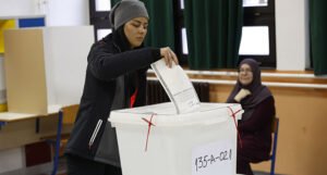 Registrovano 14 težih izbornih nepravilnosti, u Bratuncu spriječen “bugarski voz”