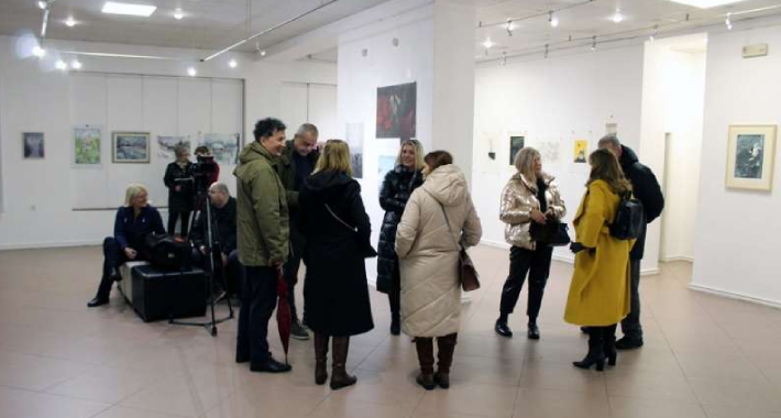 Umjetnost se nakon pandemije vratila u Bihać, Gradska galerija ponovo puna