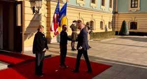 Biden u iznenadnoj posjeti Kijevu, sastao se sa Zelenskim