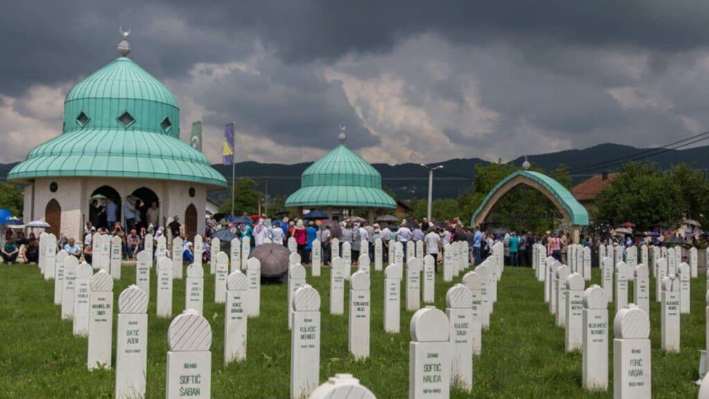 Danas ispraćaj tabuta iz “Šejkovače”: Posmrtni ostaci žrtava Prijedora spremni za ukop