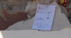 Spasitelji u Turskoj naišli na potresnu poruku ostavljenu na ruševinama
