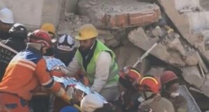 Djevojka (26) spašena iz ruševina nakon više od 200 sati od zemljotresa