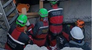 Spasioci iz BiH s turskim kolegama izvukli iz ruševina još dvoje preživjelih