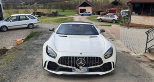 Mercedes vrijedan 200.000 eura ukraden u Zagrebu našli u BiH, uhapšene dvije osobe