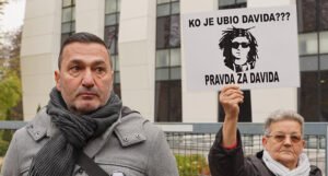 Tražio čak 50.000:  Dragičević i Ćulibrk moraju platiti Miloradu Dodiku 1.500 maraka