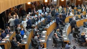 Zastupnici desničarske stranke napustili parlament tokom govora Zelenskog