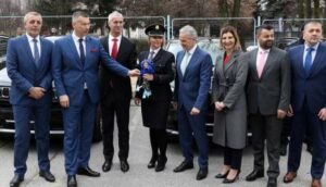 Donacija EU vrijedna 700.000 KM: DKPT BiH dobila deset novih terenskih vozila