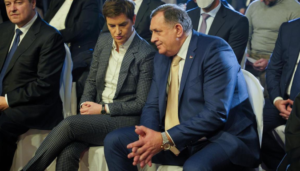 Svetlana Cenić postavila tri pitanja Miloradu Dodiku, odgovor se još čeka