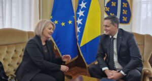 Razgovarali Krišto i Bećirović, saglasni su da treba podići životni standard građana BiH