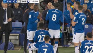 Sudija prekinuo utakmicu Evertona i Tottenhama kako bi igrači iftarili