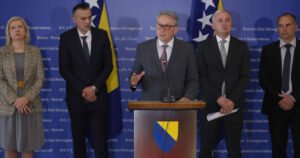 Predstavnici tri stranke napustili sjednicu PSBiH: “Pokušavaju zaoštriti stanje u BiH”