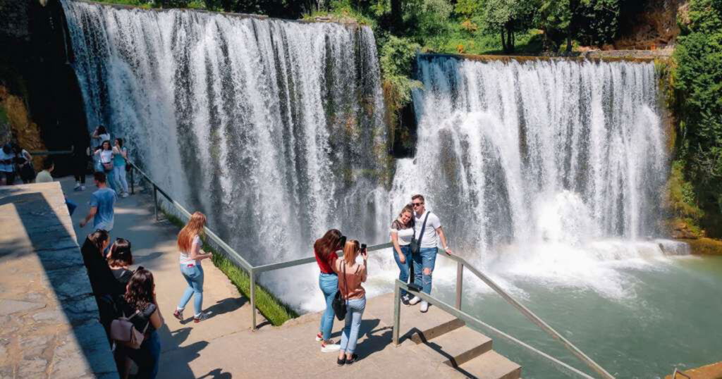 “Ljeto u Jajcu” uz koncerte, pozorišne igre, skokove s vodopada i Dane srednjovjekovlja