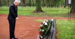 Murphy u Jasenovcu odao počast žrtvama na Dan sjećanja na holokaust
