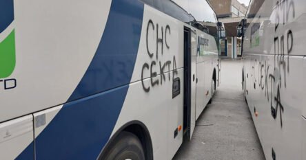 Izbušili gume na autobusima koji su trebali voziti Vučićeve pristalice na skup u Beogradu