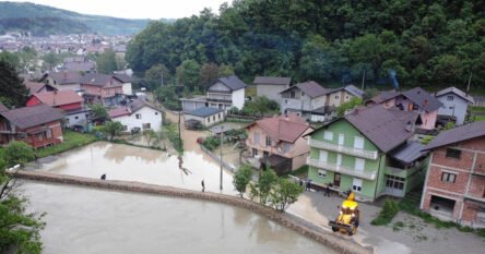 Vlada Unsko-sanskog kantona proglasila stanje prirodne nesreće