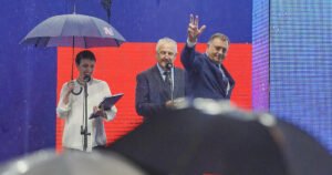 Voditeljica na skupu u Beogradu pogriješila Dodiku ime, snimak postao hit