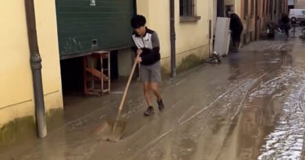 Vozač Formule 1 čistio ulicu nakon poplava, mnoge je oduševio