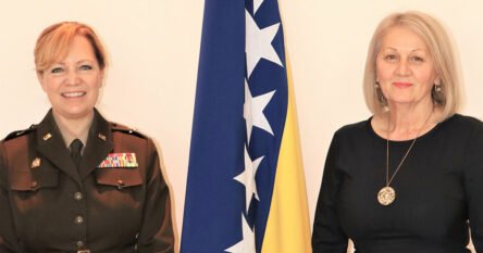 Krišto razgovarala sa zapovjednicom NATO štaba u Sarajevu