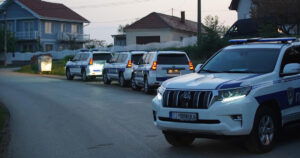 Više od 600 policajaca traži ubicu koji je likvidirao osam ljudi