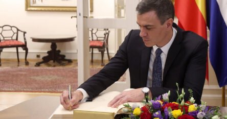 Španski premijer raspisao vanredne izbore nakon poraza njegove stranke na regionalnom nivou