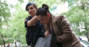 Hadžibajrićeva saradnica plakala u sudu: Spremna sam na kućni pritvor radi kćerke