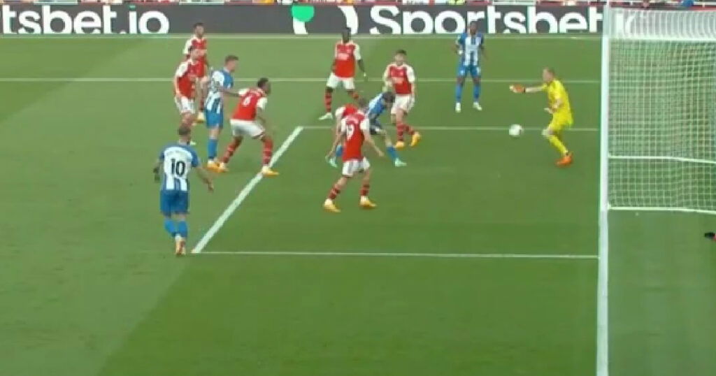 Brighton s 3:0 deklasirao Arsenal i izbacio ga iz utrke za titulu u Premier ligi