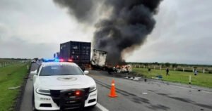 Sudar kamiona i putničkog kombija na autocesti, najmanje 13 mrtvih
