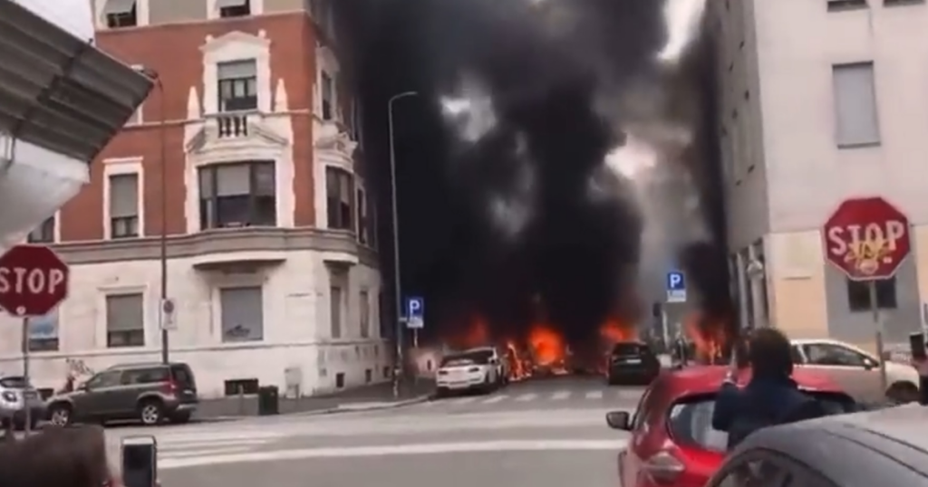 Eksplozija u centru Milana, gori više vozila
