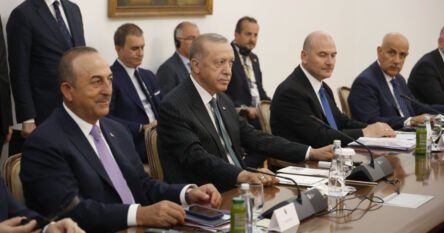 “Dragi brate”: Erdoganu odmah stigle dvije čestitke iz BiH