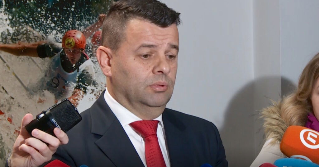 Hurtićevo ministarstvo kupilo limuzine koje nije ni tražilo?!