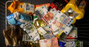 Crnogorci riješili inflaciju: Cijene nekih namirnica duplo niže nego u BiH