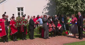 Uz zvukove sirene u Kumrovcu obilježena 43. godišnjica smrti Josipa Broza Tita