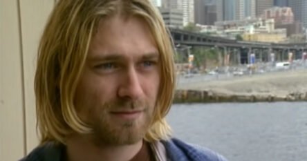 Razbijena gitara Kurta Cobaina prodata za deset puta višu cijenu od očekivane