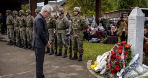 Ambasador Murphy u Bratuncu: “SAD tuguju s porodicama žrtava”
