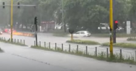 Upaljen narandžasti alarm: Dijelove BiH jutros pogodile obilne padavine