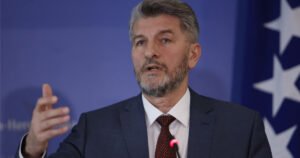Mehmedović: Kadrovi SDA ako se približe vrhu stranke, budu šikanirani i napadani