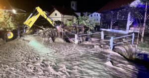 Veliko nevrijeme u Sloveniji: Obilne padavine izazvale poplave, padao i grad